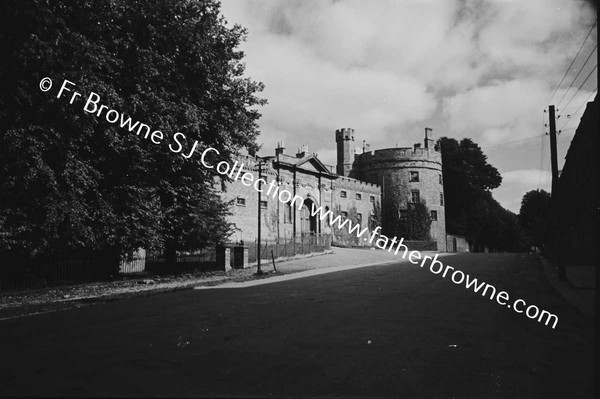 CASTLE  WEST FRONT AND ENTRANCE GATE